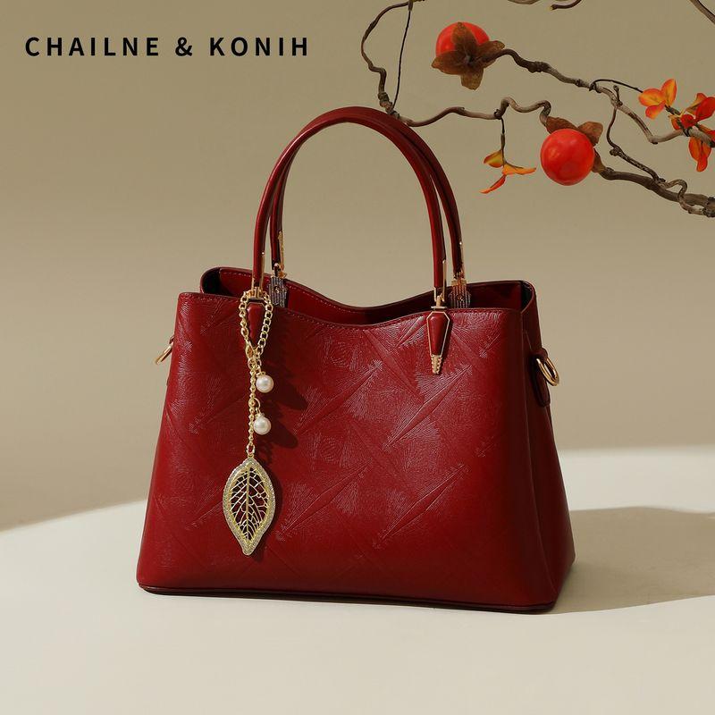 

Wedding Bag Women s Red Bag 2025 New Arrival Large Capacity Bridal Handbag Female Elegant Mid-Year Happy Ladieswear Wedding Bag Wine Red Star