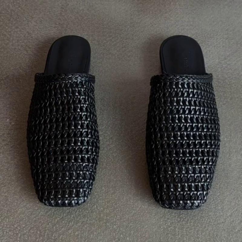 Fashion Hand made Woven Ladies Flat Sandals Versatile Hollow Outside Square Toe Slippers Designer New Comfy Simple Women Sandals