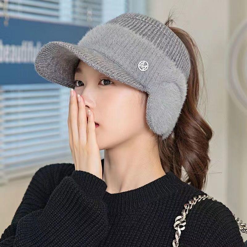 Autumn and winter women's ear protection winter hat fashion duck tongue empty top polyester wool hat cycling cold-proof knitted hat