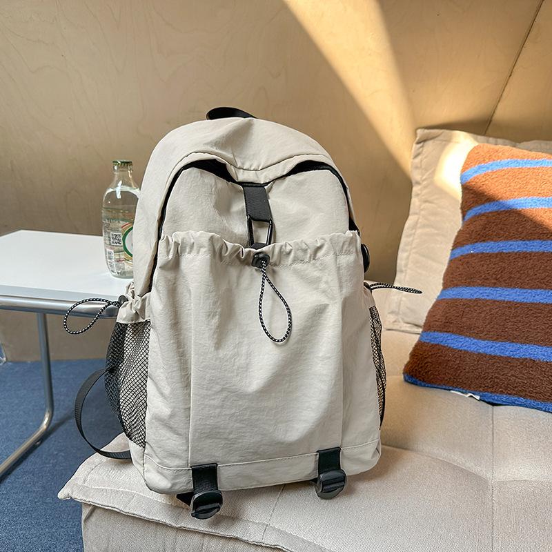 Backpack Women's Bag New Casual Fashion Versatile Large Capacity Nylon Women's Travel Backpack