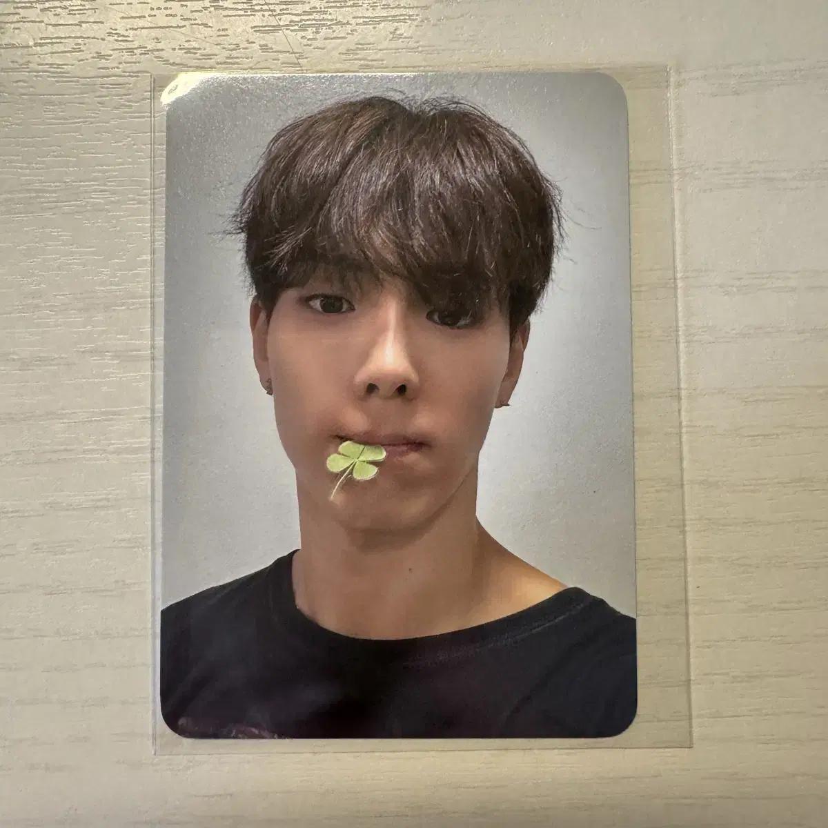 

Monsta X Shownu Withmuu Unreleased Photocard