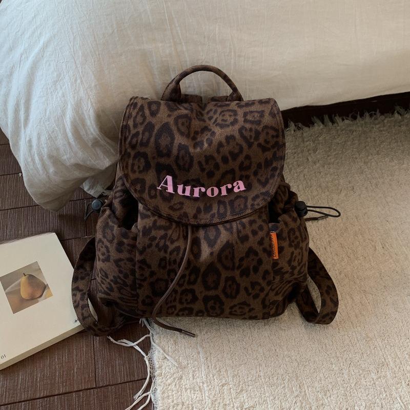 Ein Nischen-Retro-Rucksack für Mädchen in der High School, mit einem hohen Maß an Erscheinungsbild und großem Fassungsvermögen