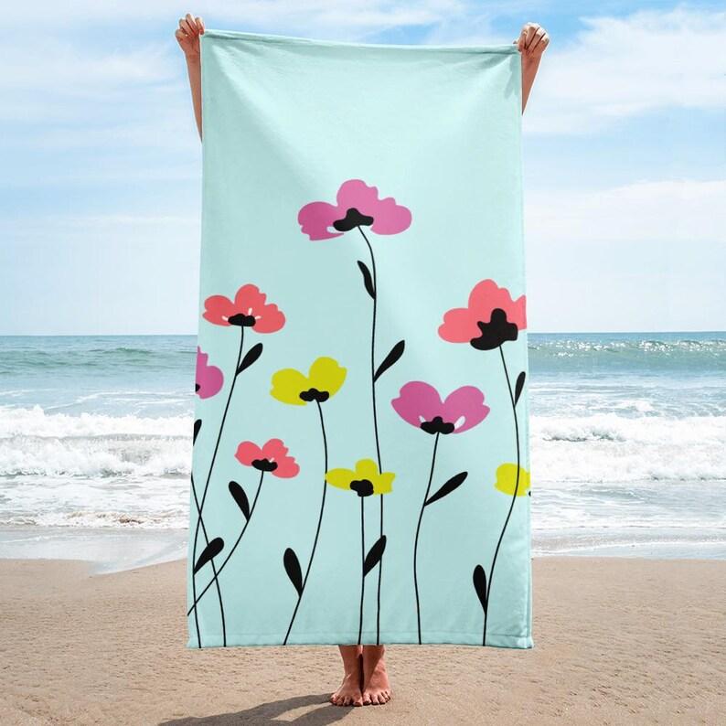Watercolor Tulip Print Beach Towel Quick Dry Lightweight Absorbent Cute Colorful Floral Design Towel for Summer Vacation Pool