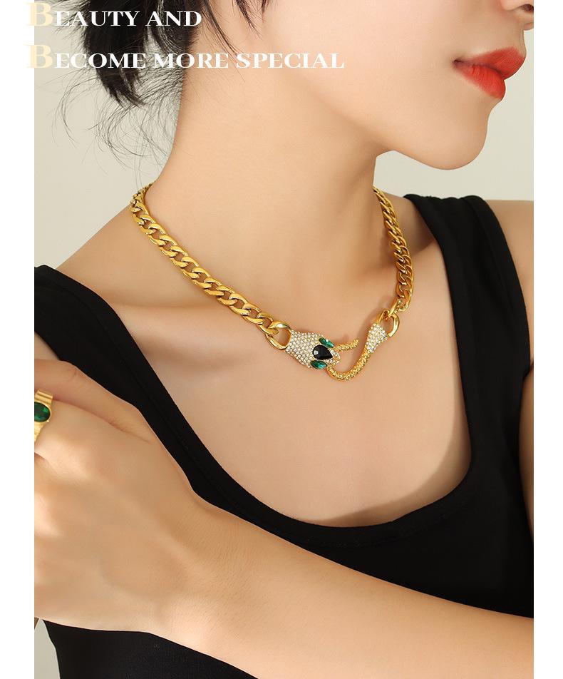 Colorfast High Street Hip Hop Style Zircon Snake Head Necklace