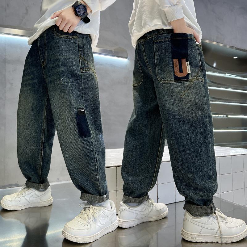 Jungen Frühling und Herbst Locker geschnittene Jeans Mittelgroße und Große Kinder Buchstaben Bequeme Hosen