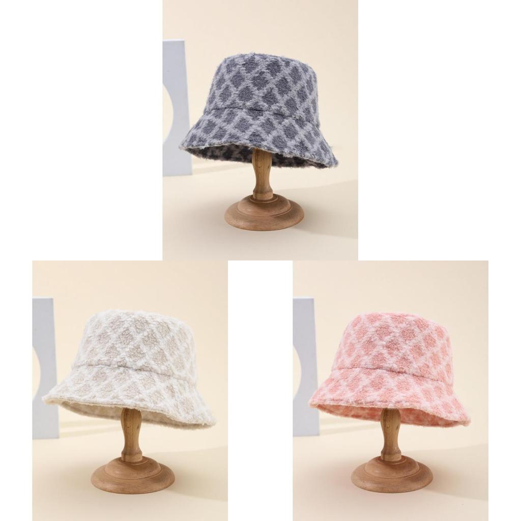Winter Lady Bucket Hat With Plaid Pattern And Warm Fleece For Outdoor Casual Wear