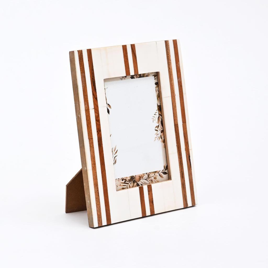 Modern Striped Resin Photo Frame For Home & Office Décor