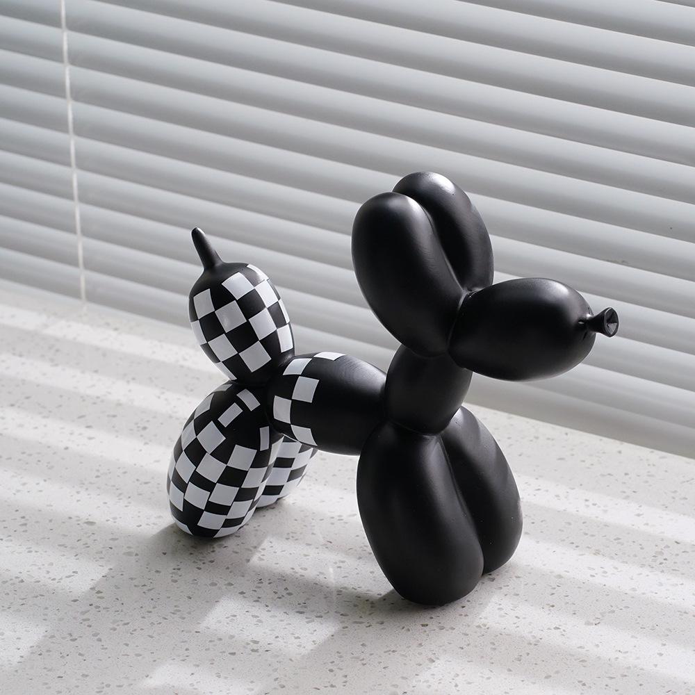 Plaid Balloon Dog Ornaments: Black & White Resin Decor for TV Cabinets & Living Rooms