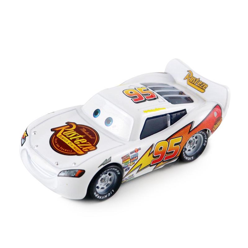 Pixar Cars 3 Nuevo Rayo McQueen Jackson Storm Smokey Modelo de Coche de Metal Fundido Regalo de Cumpleaños Juguete Para Niños