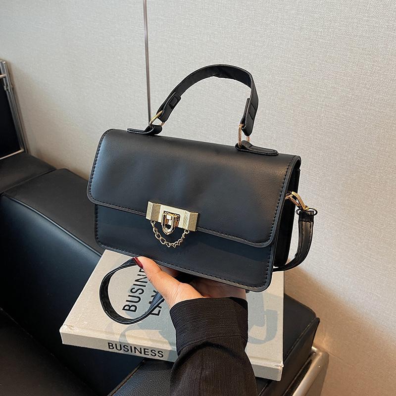 Retro Solid Color Small Square Bag, Fashionable, Simple Texture, Large Capacity, Foreign Style Shoulder Messenger Bag