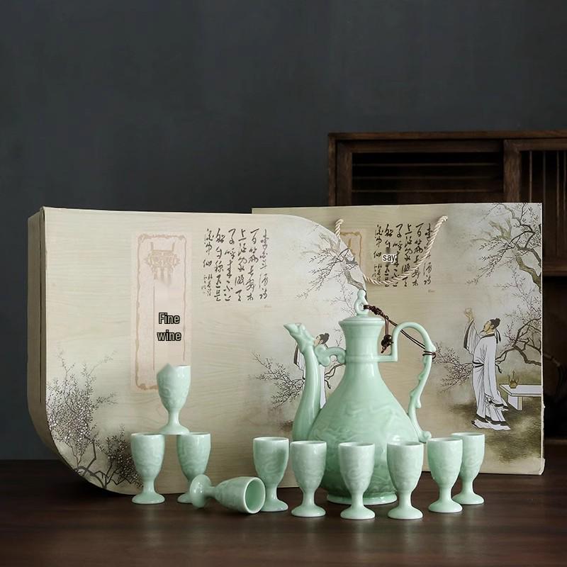 Ancient Style Retro Ceramic Baijiu Decanter Set with Wine Glasses