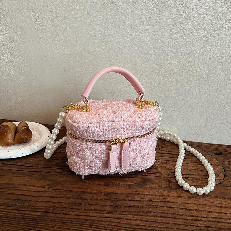 Ielgy Pearl Chain Shoulder Portable Crossbody Small Square Bag