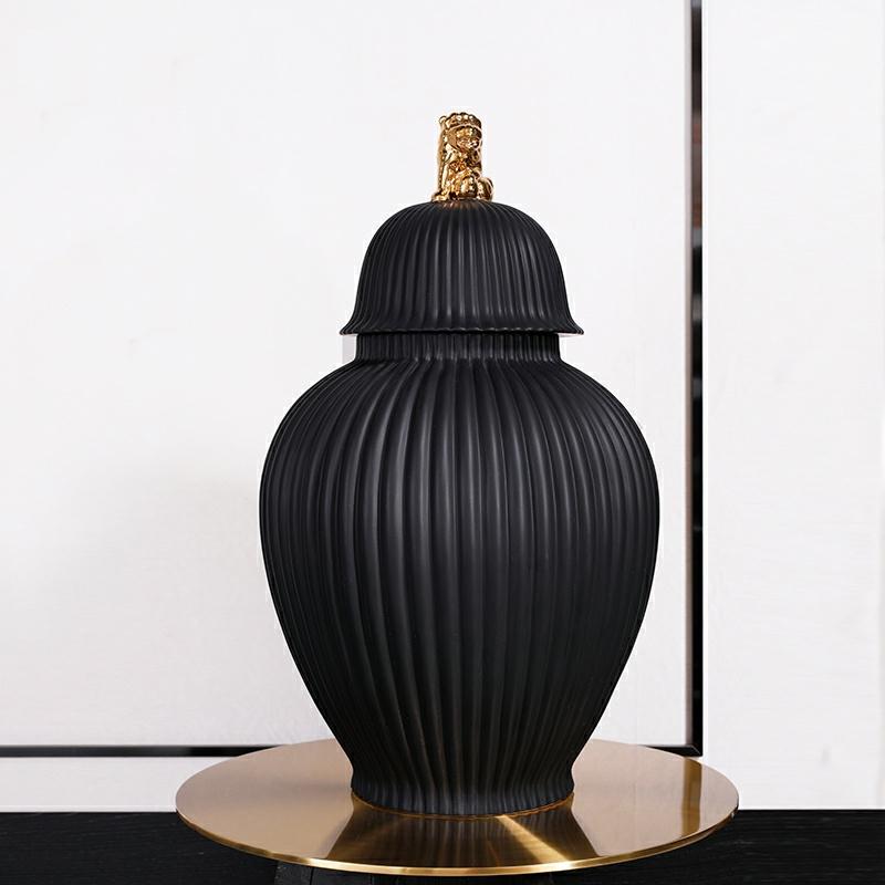 Chinese Ceramic Storage Jar Decoration Vase Household Sealed Jar Modern Living Room Decoration Creative Lion Cover Ginger Jar