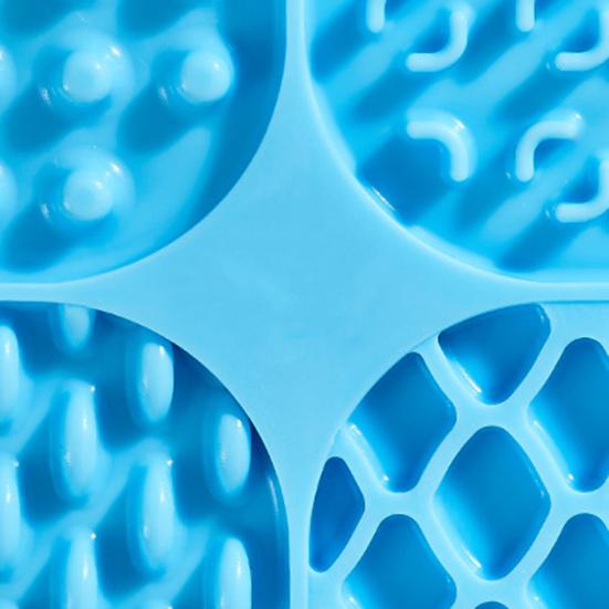 Square Silicone Dog Lick Mat with Suction Cup Anxiety Relief Pet Food Mat Anti-tip Slow Eating Bowl Peanut Butter Licking Mat Enrichment Toy