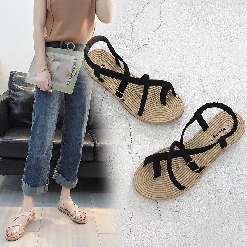 New flat toe cool slippers women's summer beach shoes trendy Korean version open-toed women's shoes