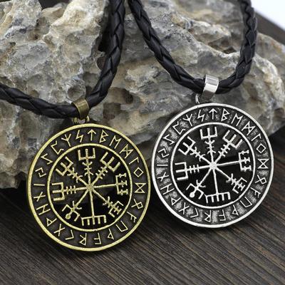 Viking Islandzki hełm Horror w runicznym kole Wisiorek Magiczne klepki Kompas Rune Amulet naszyjnik