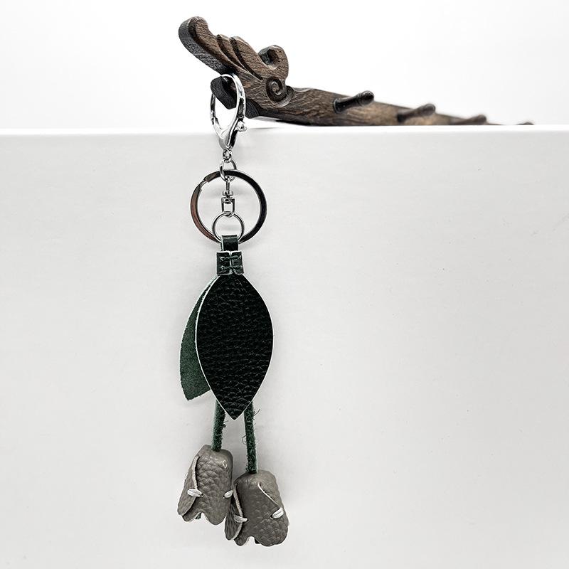 Handgefertigter Schlüsselanhänger-Anhänger aus echtem Leder in Tulpenform