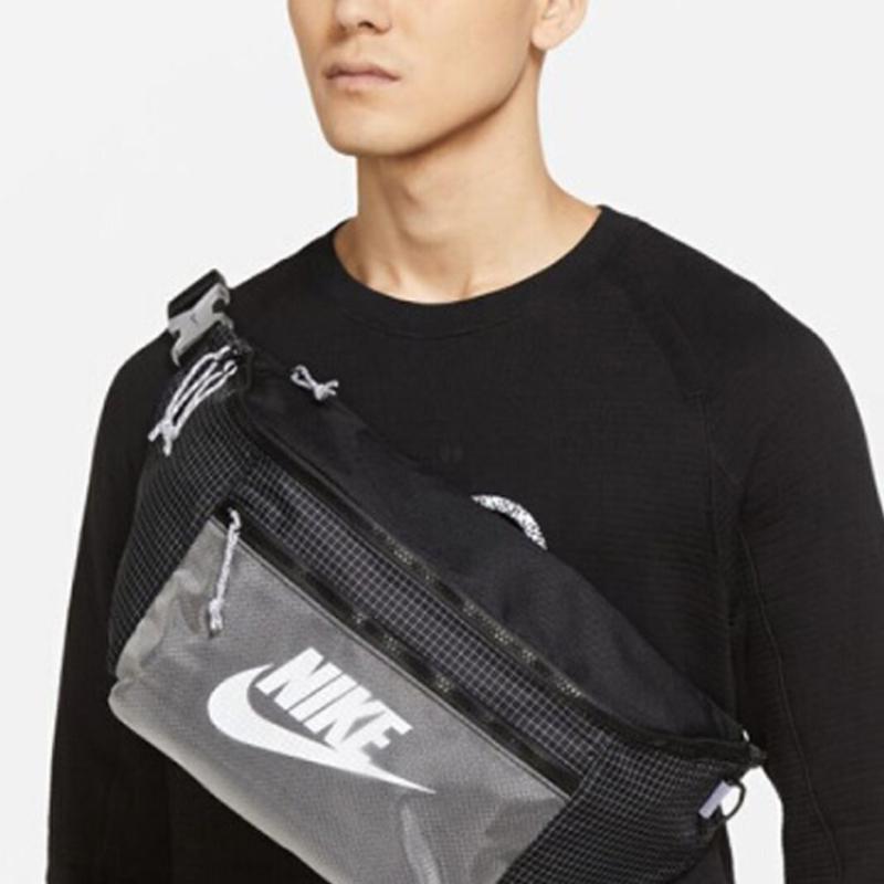 Nike Polyester Crossbody Bag, Sling Bag, Fanny Pack Regular Unisex Black Casual CV1411-010