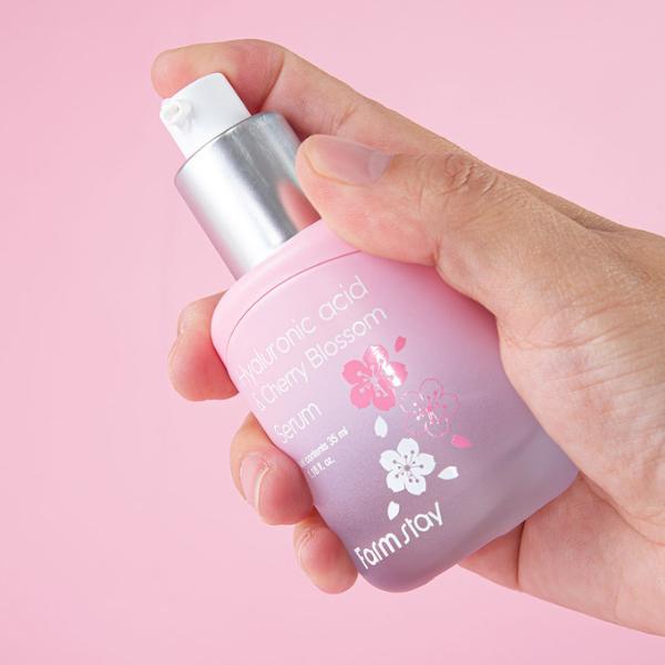 FarmStay Hyaluronsäure- und Kirschblüten-Toner 150 ml, Emulsion 120 ml, Serum 35 ml, Creme 55 ml  (15 Optionen)