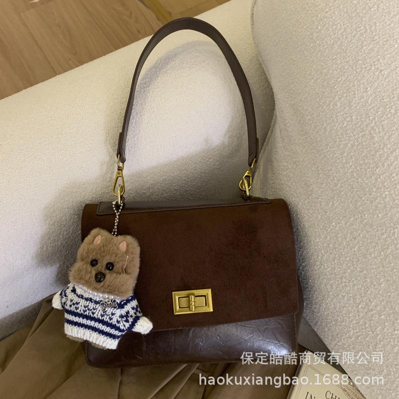 Fashion Retro Matte Bag Women's 2025 New Autumn and Winter Commuting Versatile Messenger Bag Exquisite Super Fire Small Square Bag