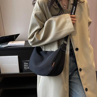 Versatile Casual Small Satchel Student Light Shopping Shoulder Dumpling Bag Anti-splashing Large Capacity Hand Carry Women's Bag