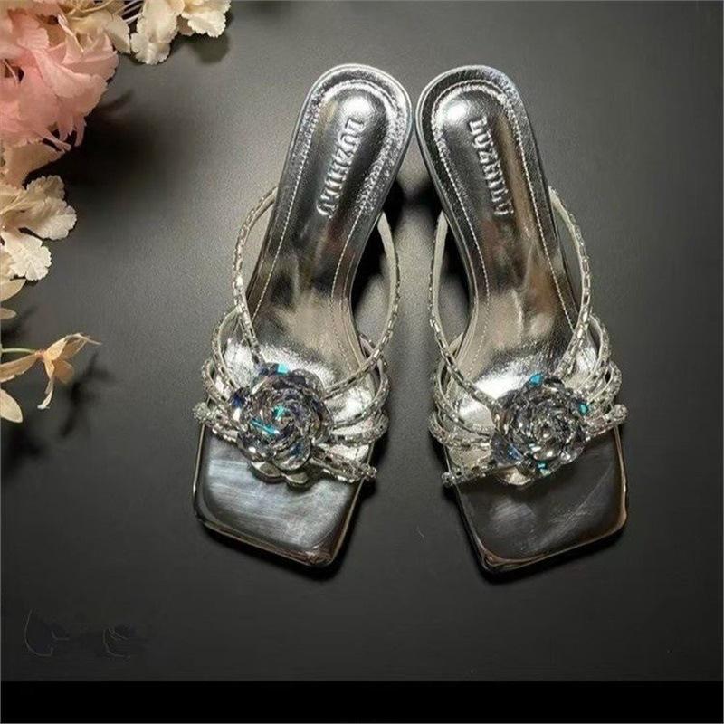 

2025 summer silver sugar cube rhinestone high heel cool slippers with square head high heels temperament thick heel sandals women 36 серебряный