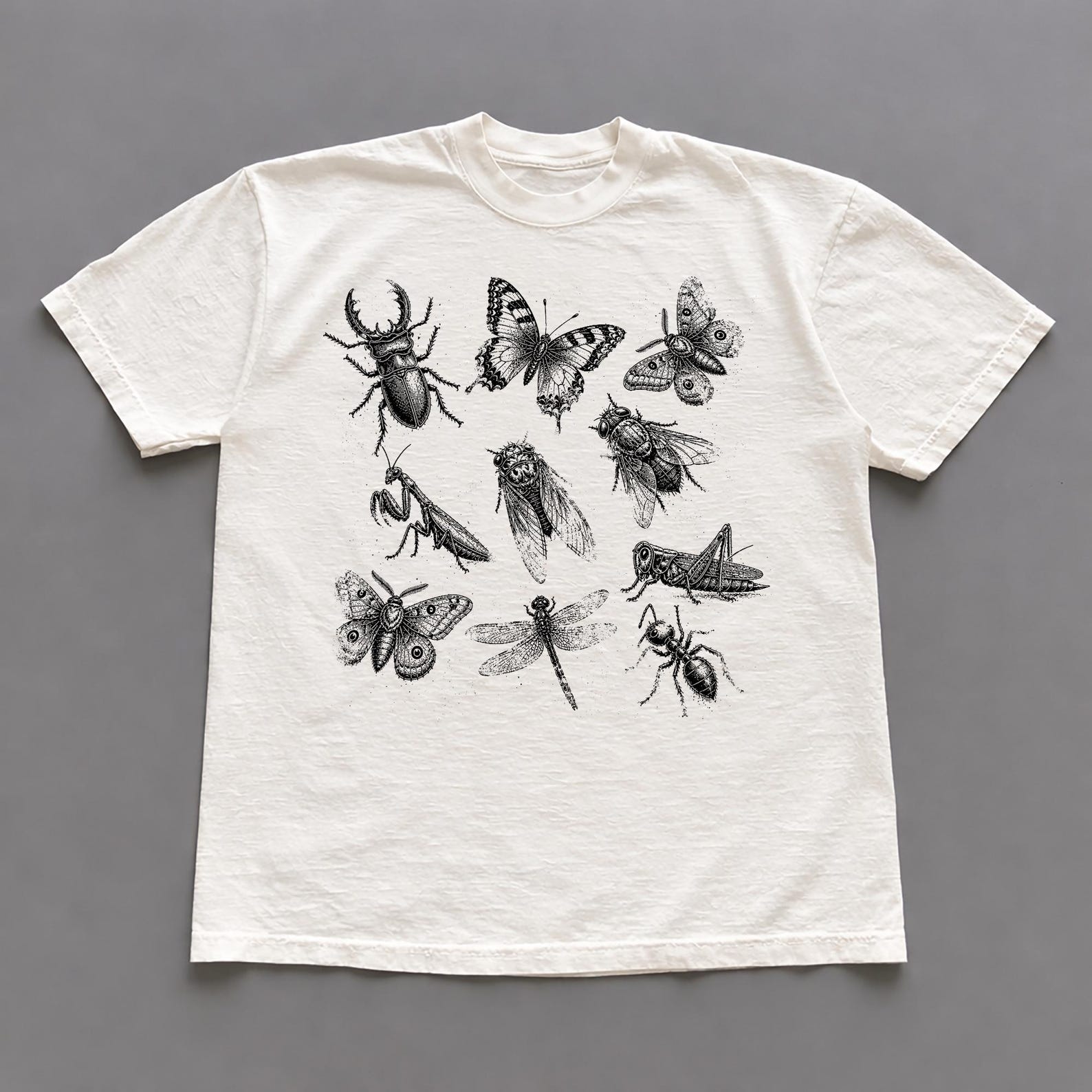 Vintage Insect T-Shirt, Retro Moth Butterfly Beetle Bee Graphic Top, Streetwear T-Shirt M