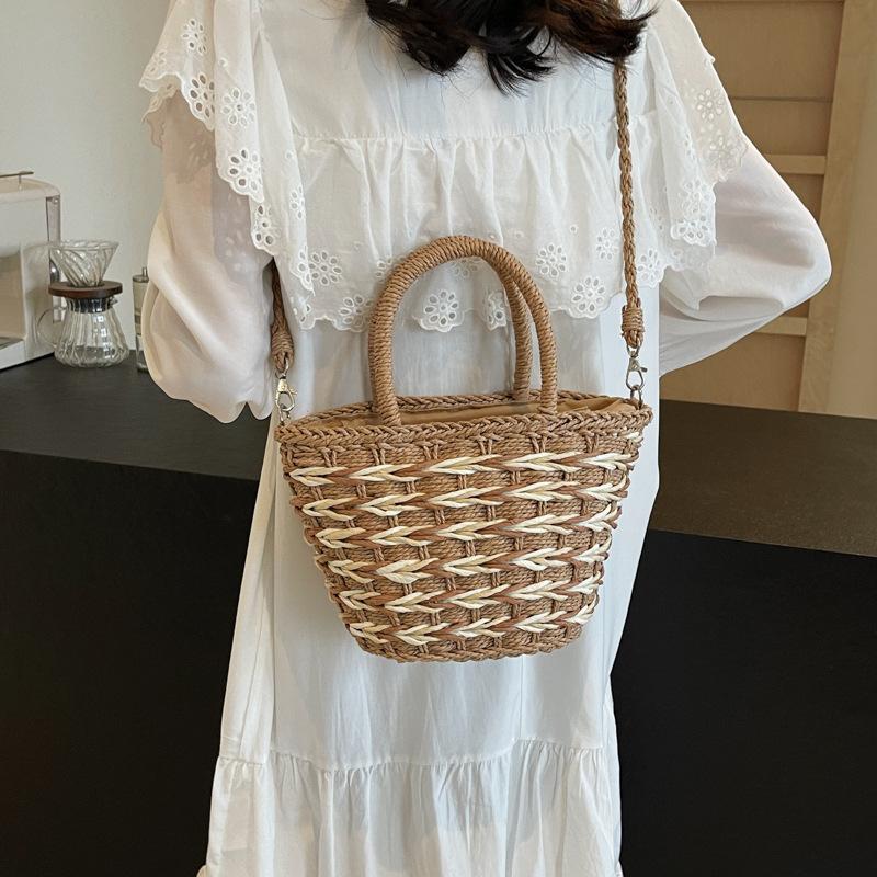 Woven Portable Vegetable Basket Bag Fashionable Summer Vacation Wind Bucket Bag Women's New Shoulder Messenger Bag