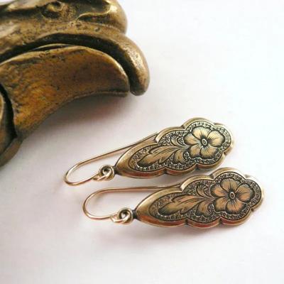 Exquisite Gold Color Metal Geometry Waterdrop Flower Carving Dangle Earrings for Women Jewelry