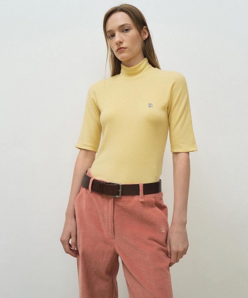 IULAI Snow Turtleneck Tea Butter Yellow