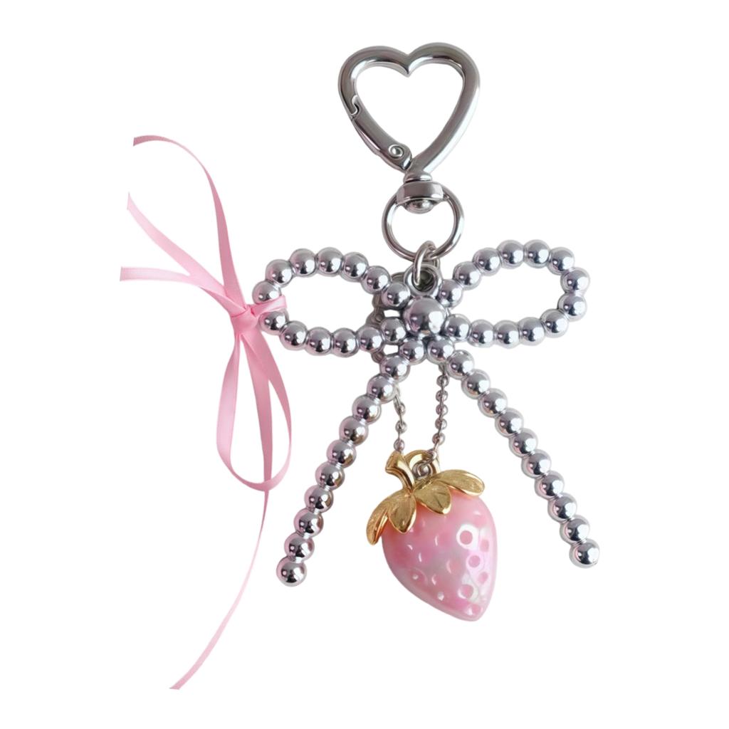 Strawberry Beads Keychains Handmade Bag Pendants Delicate Handmade Bag Charm Alloy Texture for Ladies Accessories