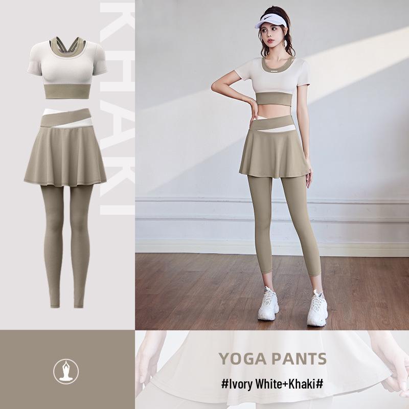 

Women s Short-Sleeve Color-Block Yoga Set with Chest Pads - A-Line Two-Piece Pants XL