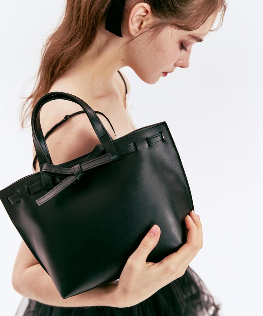 Bowtique Gina Italian Leather Tote Bag - Black