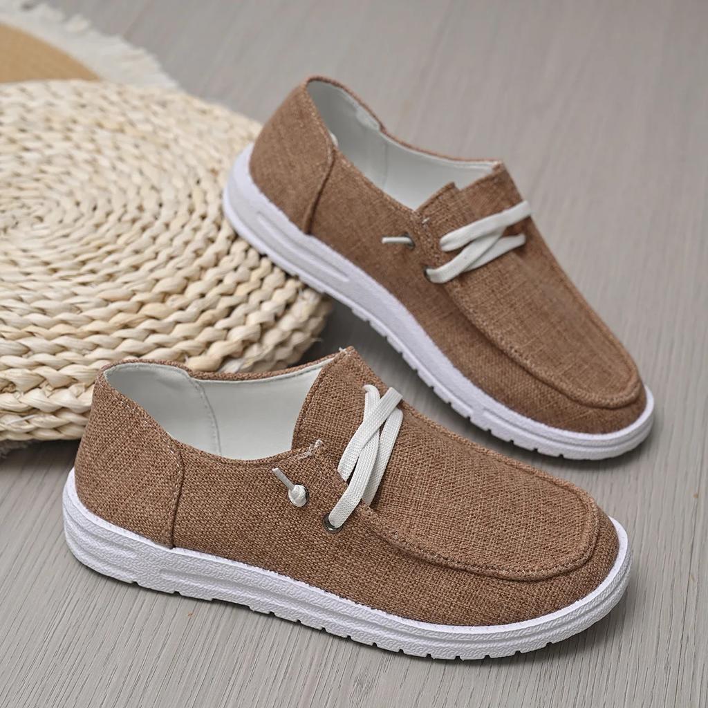 Large Size Women's Shoes Spring and Autumn New Fashion Casual Sports Shoes European and American Flat Bottom Lace Up Single Shoe