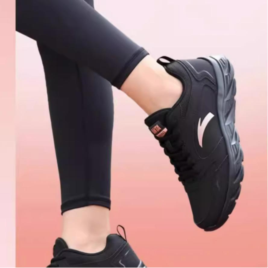 New Anta Cushioned Slip Resistant Low Top Running Shoes Women's Black 922355515-9