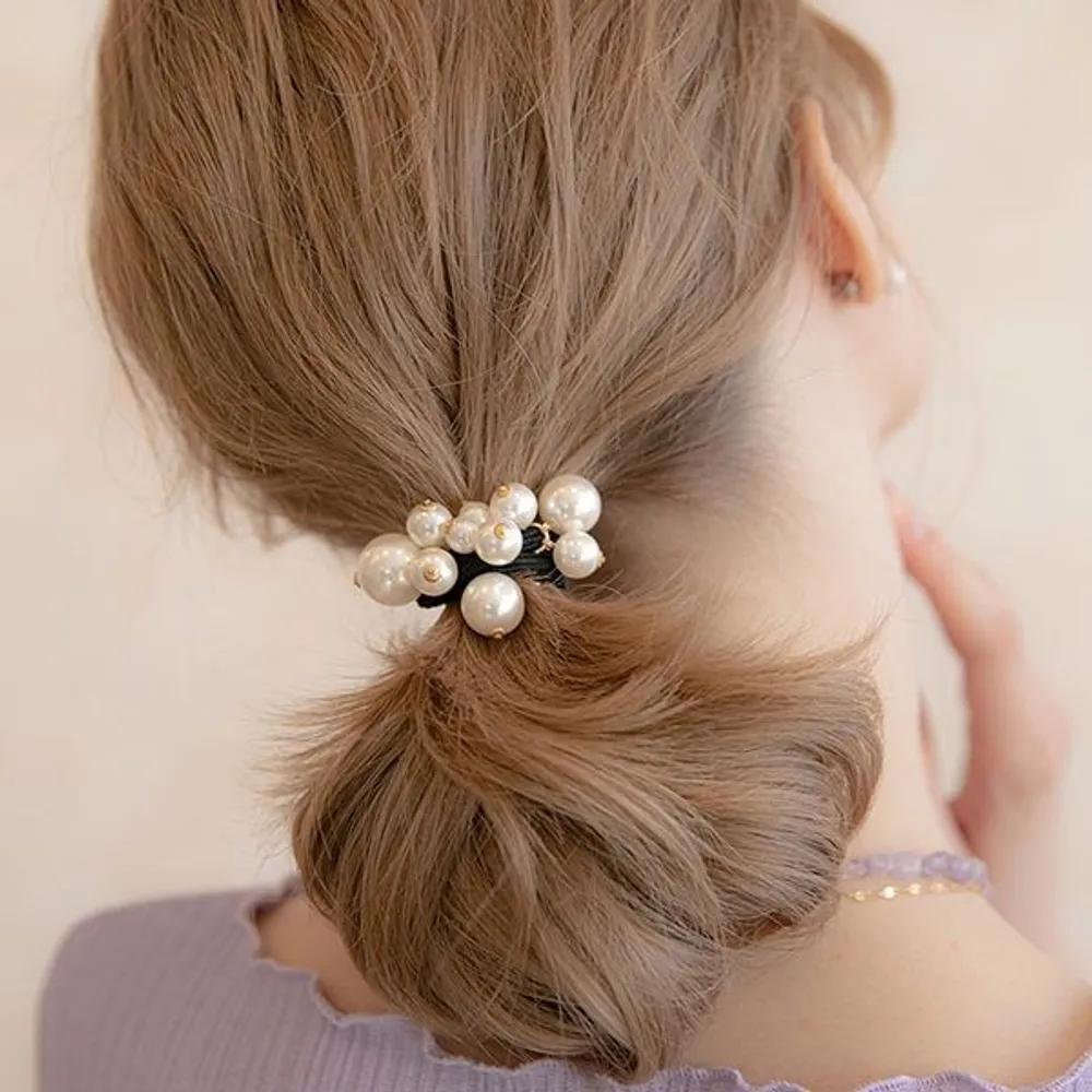 Pearl Cluster Ponytail LFPT0254 cream