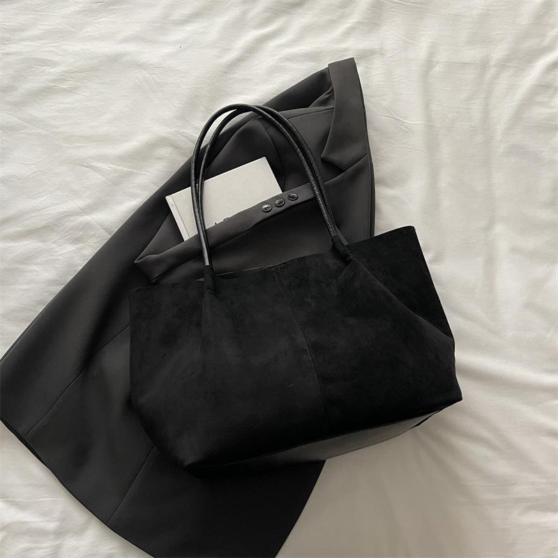 

New autumn and winter retro large-capacity shoulder bag trendy fashion tote bag high-end suede versatile bag