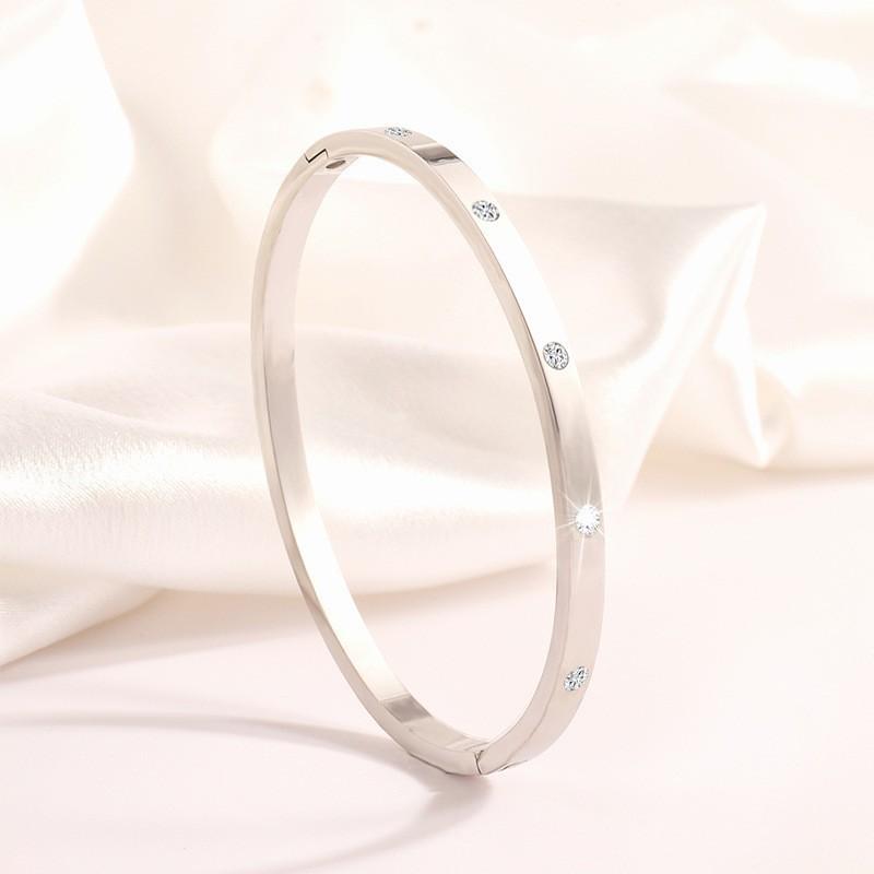 Zlatý titanový ocelový nerezový ocelový intarzovaný zirkonový pozlacený náramek stříbrný klasický jednoduchý styl růžové šaty vhodné pro ženy denní nošení