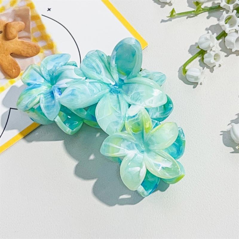 Delicate Frangipani Pattern Hair Claw Clip Lightweight Plastic Hairpin for Women Girls Fashion Hair Accessories