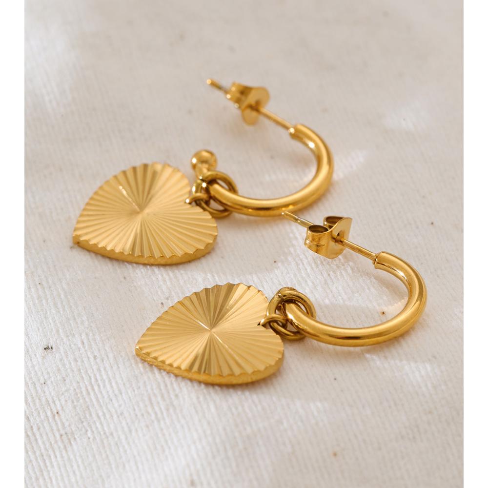 Eetit Fashion Stainless Steel Heart Drop Dangle Earrings for All Occasions Valentine's Day Gift Charm Classic Jewelry Rust Proof