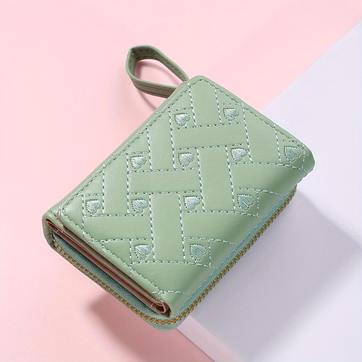 

Heart Embroidered Women s Tri-fold Wallet with Multiple Card Slots зелений