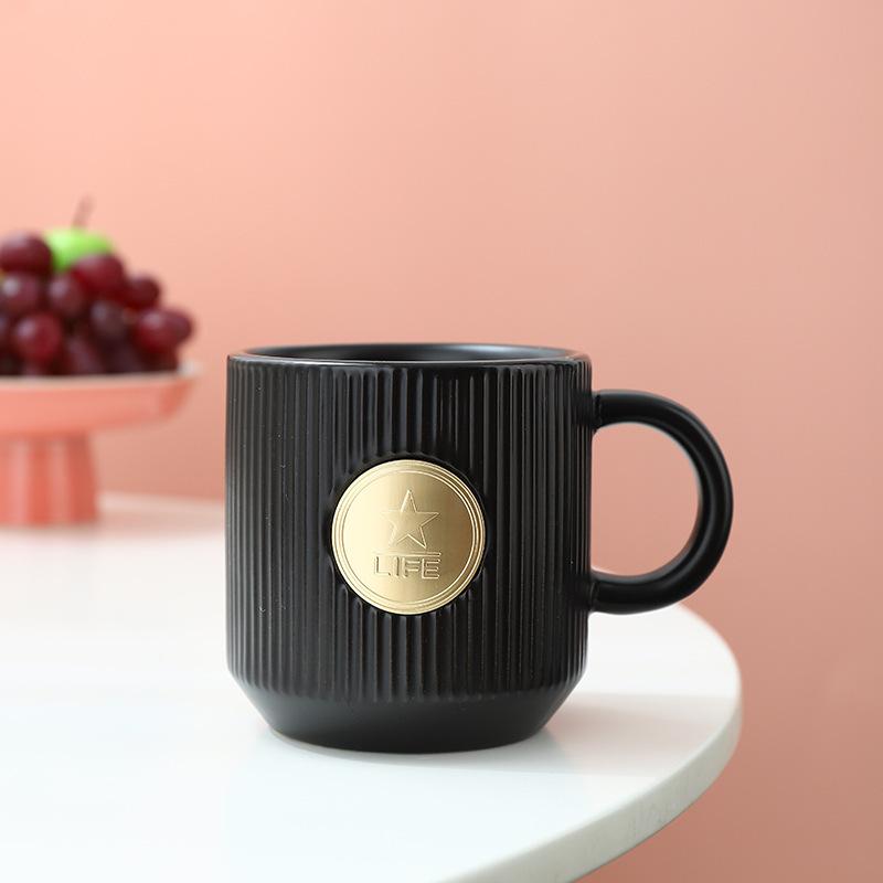 Bronze Seal Ceramic Mug Creative Relief Bronze Medal Large Capacity Coffee Cup Office Gift Box Engraving Customization 301-400ml чёрный
