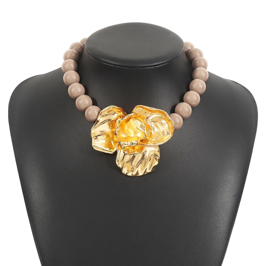 Tooxika Exaggerated Personality Flower Pendant Necklace Women Sweet Atmosphere Multi-coloured Beaded Necklace