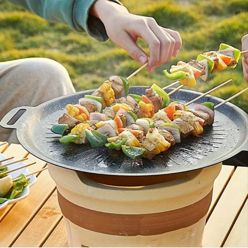 Round Cast Iron Grill Pan For Outdoor Barbecue And Home Use With Sun Pattern Design