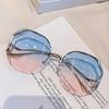 Fashion Tea Gradient Sunglasses Women Ocean Water Cut Trimmed Lens Metal Curved Temples Sun Glasses Female UV400