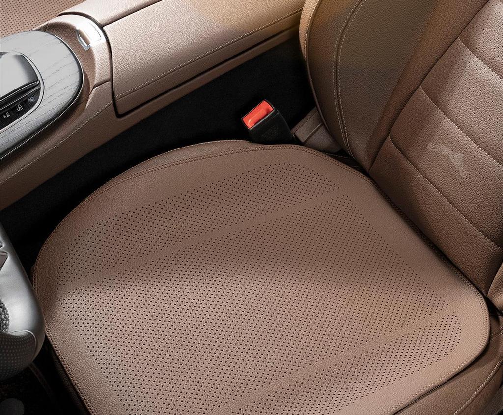 XPeng Car Seat Cushion: Universal Protective Mat for P5/G3/G6/G9/P7/Mona03 Models, Summer Use.
