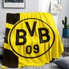 Borussia Dortmund, wzór Koc flanelowy, Wysoka jakość, Wygodny na każdą porę roku, Wystrój domu, Ciepło i komfort, Idealny na prezenty.