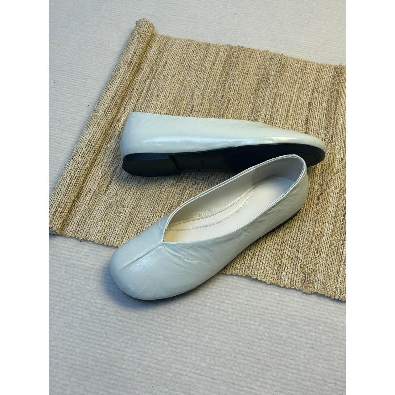 Cowhide version~ retro simple round head shallow mouth flat bottom ballet shoes women's new versatile commuter shoes single shoes