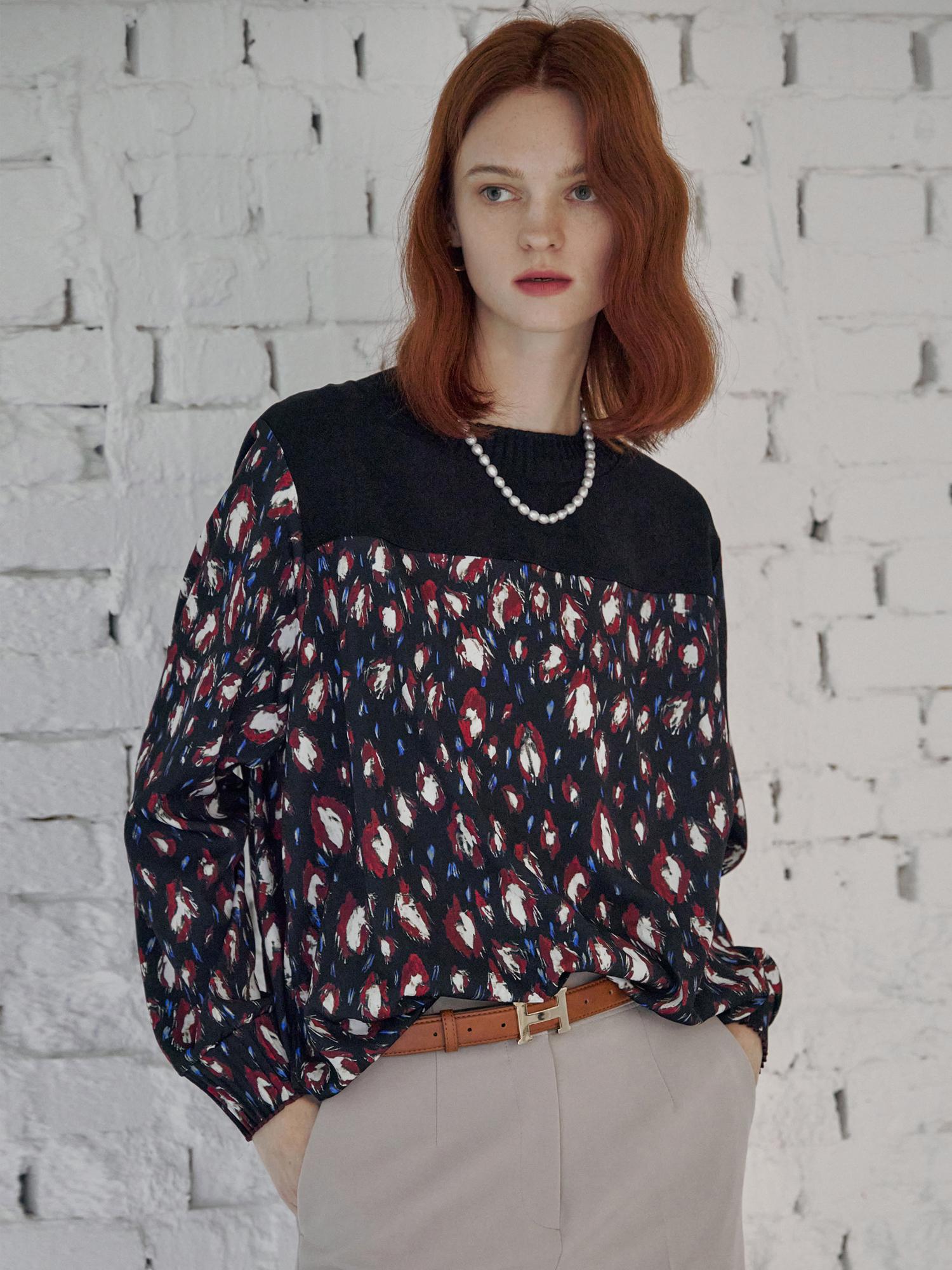 Maja Leopard Contrast Pleated Round Neck Blouse Black/Free