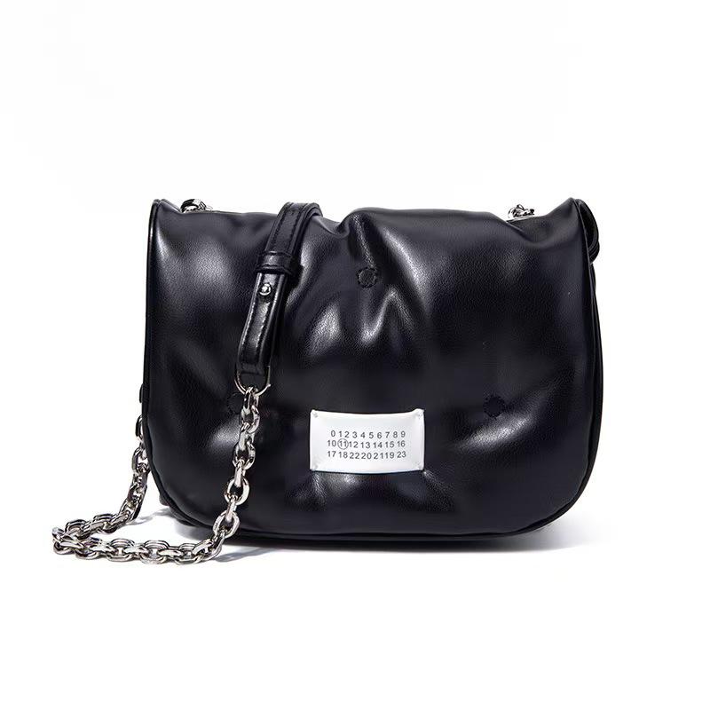 

Soft Leather Casual Double Chain Cloud Shoulder & Crossbody Bag 20x7x16 CM чорний